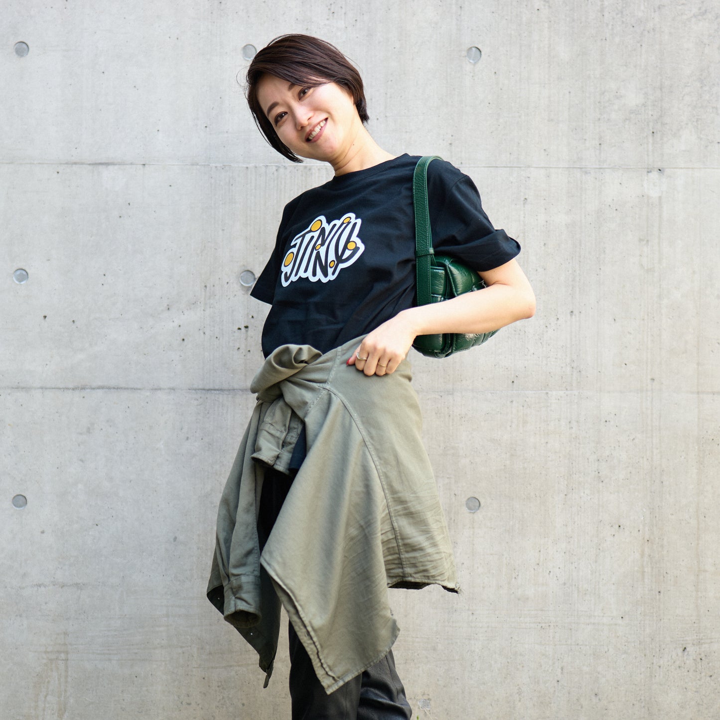 Jinny Street Gallery Tシャツ